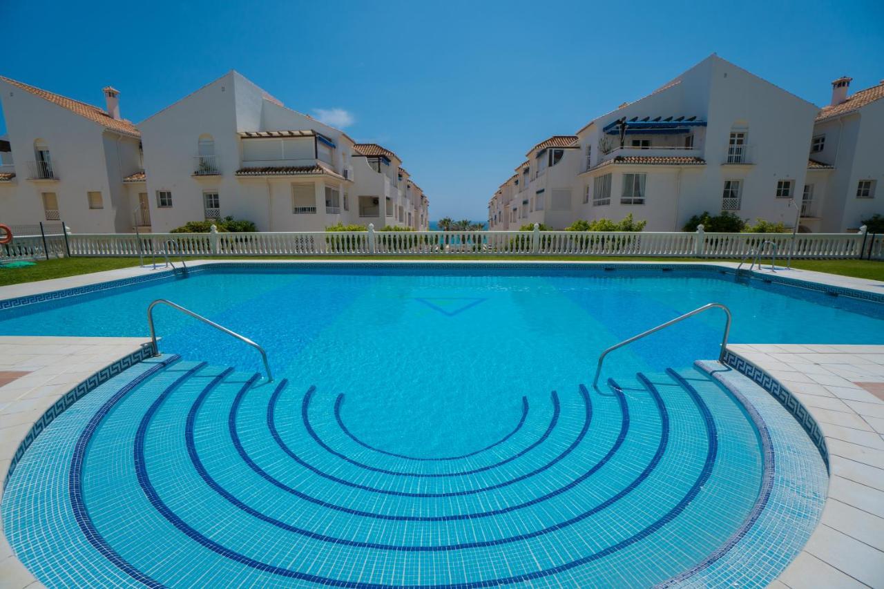 Fuentes A2 Bajo A Menyber Apartment เนร์คา ภายนอก รูปภาพ