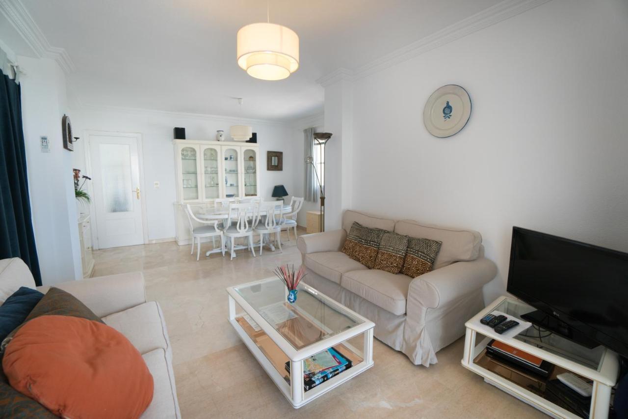 Fuentes A2 Bajo A Menyber Apartment เนร์คา ภายนอก รูปภาพ